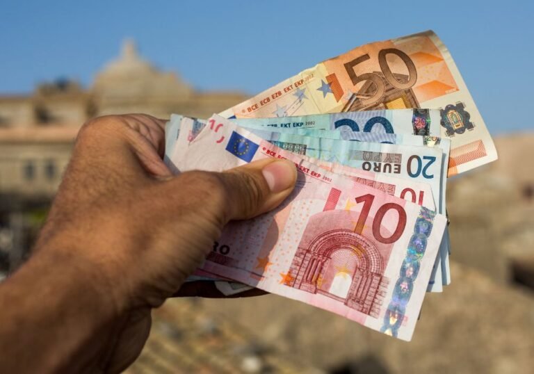 Finanziamenti a Fondo Perduto nel 2025: Guida Completa per le Regioni